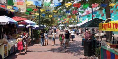 El Mercado (Market Square)